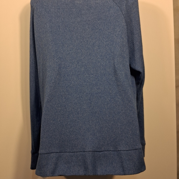 Old Navy Women's Blue Knit Top - Picture 2 of 5